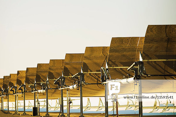 Solar electric generating plant