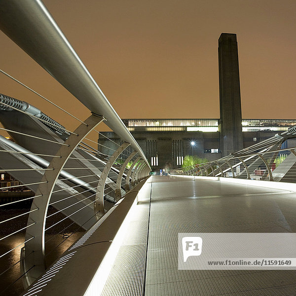 Tate Modern und Millenniumsbrücke