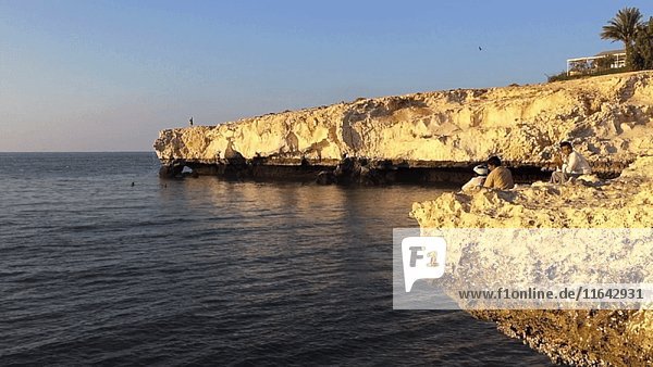 Zerklüftete Küste  Oman
