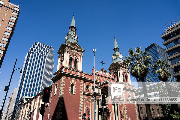 Gebäude mit Niedrigwinkelansicht,  Santiago de Chile,  Chile