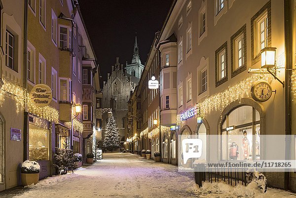 Franz Josef Straße im Winter  Schwaz  Tirol  Österreich  Europa