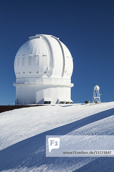 Canada France Teleskop  Schnee und Observatorien  Mauna Kea; Insel Hawaii  Hawaii  Vereinigte Staaten von Amerika'.