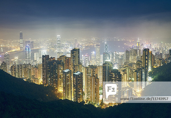 Stadtbild bei Nacht Victoria Peak Hongkong