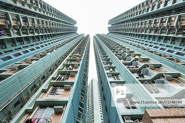 Mongkok Mehrfamilienhäuser  Niedrigwinkelansicht  Hongkong  China