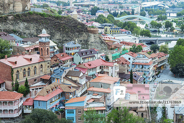 Blick über Tiflis in der Morgendämmerung  Georgien  Kaukasus  Asien
