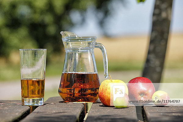 Apples and apple juice  Saargau  Rhineland-Palatinate  Germany  Europe