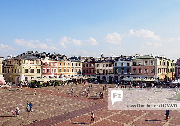 Colourful houses on the Market Square  Old Town  UNESCO World Heritage Site  Zamosc  Lublin Voivodeship  Poland  Europe