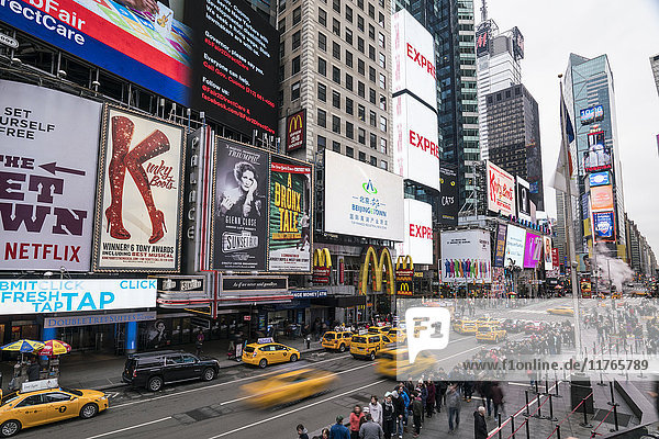 Times Square  New York City  Vereinigte Staaten von Amerika  Nordamerika