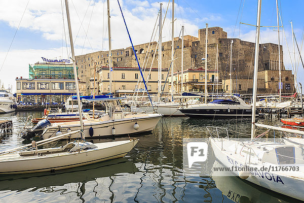 Yachts in the Borgo Marinaro and Castel dell Ovo fortress  Chiaia  City of Naples  Campania  Italy  Europe