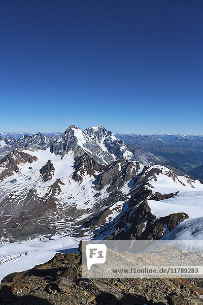 Italien  Lombardei  Valfurva  Monte Zebru im Frühsommer