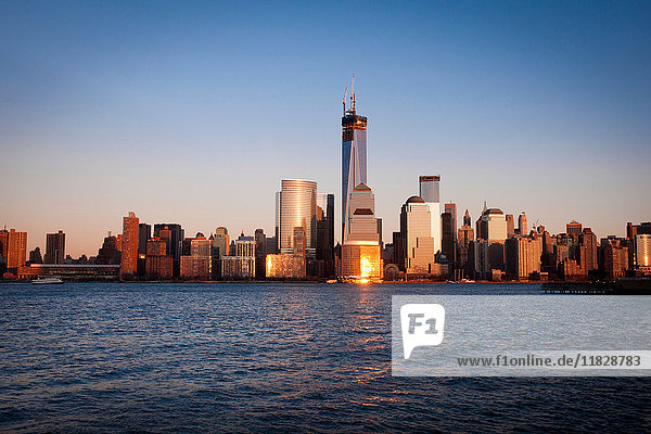 Skyline von Manhattan (Blick von Jersey City) New York City USA