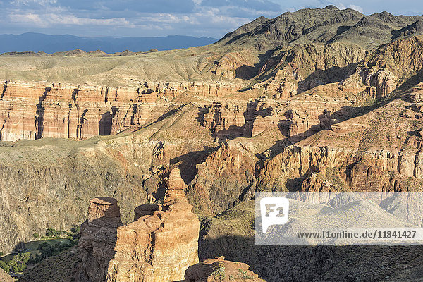 Sharyn-Canyon-Nationalpark und das Tal der Schlösser  Tien-Shan-Gebirge  Kasachstan  Zentralasien  Asien