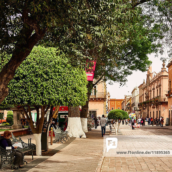 Amerika  Mexiko  Querétaro  Querétaro Stadt  der zentrale Platz der kleinen 'Magischen Stadt'