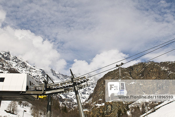 Italien  Aostatal  Valtournenche  Seilbahn