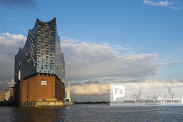 Elbphilharmonie  Architekten Herzog & De Meuron  Hafencity  Hamburg  Deutschland  Europa