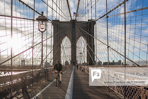 USA  New York  New York City  Brooklyn-Dumbo  Brooklyn Bridge  morning.