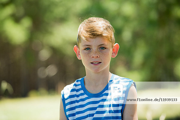 Junge im Freien  Portrait