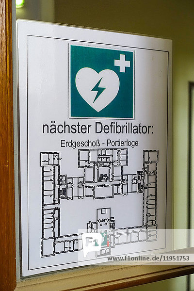 Zeichen für den nächsten Defibrillator