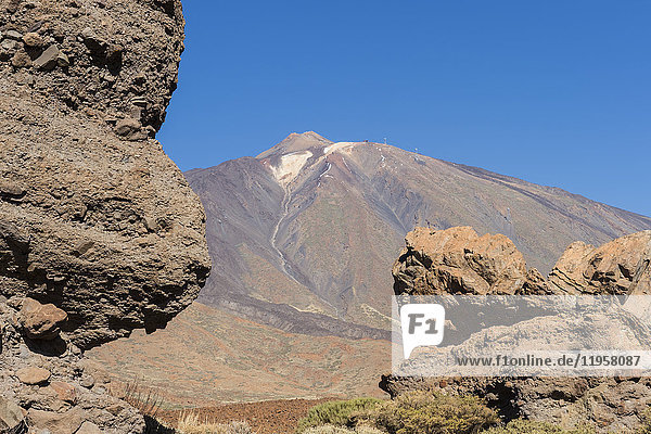 Der Vulkan Teide von den Roques de Garcia aus gesehen  Nationalpark Teide  UNESCO-Weltkulturerbe  Teneriffa  Kanarische Inseln  Spanien  Europa