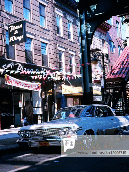 Oldtimer auf der Straße geparkt,  Brooklyn,  New York,  USA