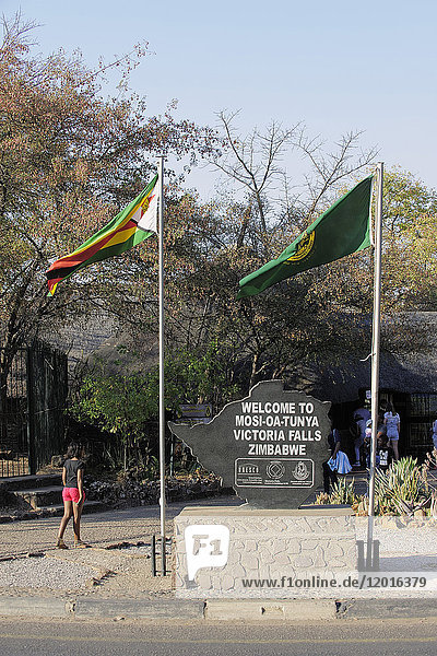 Afrika  Südliches Afrika  Simbabwe  Provinz nördlich von Matabeleland  Victoriafälle  Nationalpark ( Mosi-Oa-Tunya)  Eingang(Eintritt)