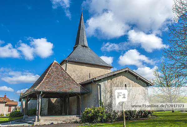 Frankreich  Landes  Kirche Saint-aul-en-Born (Jakobsweg)