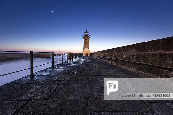 Leuchtturm Foz do Douro  Abendstimmung  Grande Porto  Norte  Portugal  Europa