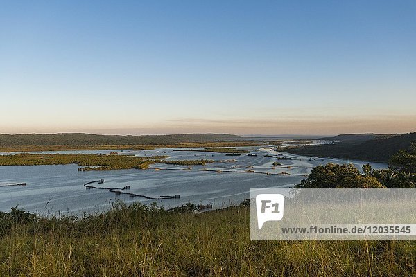 Traditioneller Fischfang  Kosi-Seen  iSimangaliso Wetland Park  KwaZulu-Natal  Südafrika  Afrika