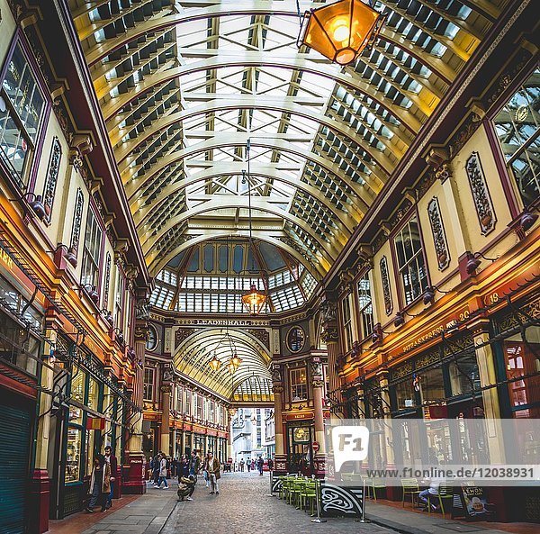 Überdachte Markthalle  Einkaufspassage Leadenhall Market  City of London  England  Großbritannien  Europa