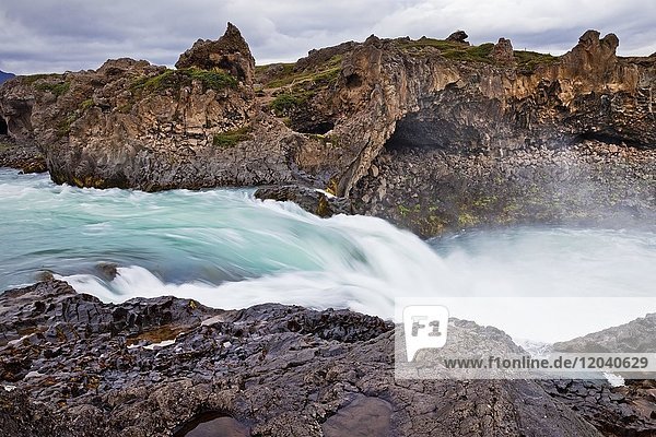 Wasserfall Godafoss  Skjálfandafljót Fluss  Nordisland  Island  Europa