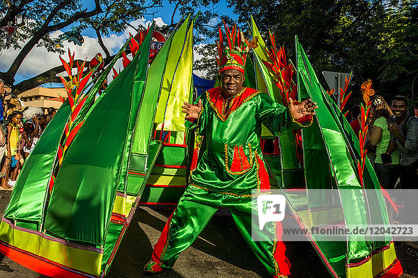 Karibische Teilnehmer am Internationalen Karneval der Seychellen  in Victoria  Mahe  Republik Seychellen  Indischer Ozean  Afrika