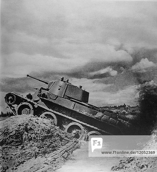 The Illustrated London News 1941. One of the Russian tanks which have surprised the world and shocked the germans.Again and again soviet communiques tell of Russian tank victories ove Nazi panzer divisions