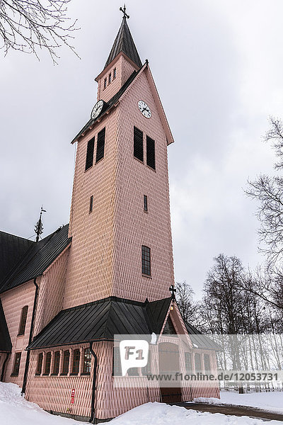 Arjeplog Kirche  Die hübsche rosafarbene Kirche; Arjeplog  Provinz Norrbotten  Schweden