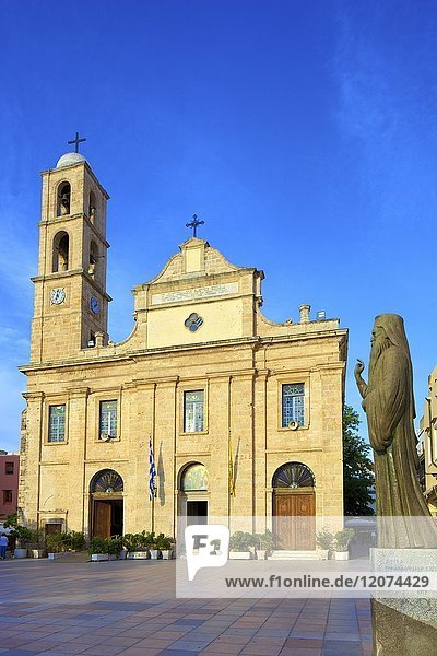 Die orthodoxe Kathedrale  Chania  Kreta  Griechische Inseln  Griechenland  Europa