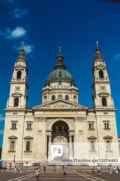 Fassade der St.-Stephans-Basilika  Budapest  Ungarn  Europa