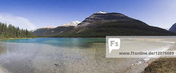 Panorama of the Adolphus Lake in the Mount Robson Provincial Park  UNESCO World Heritage Site  Canadian Rockies  British Columbia  Canada  North America