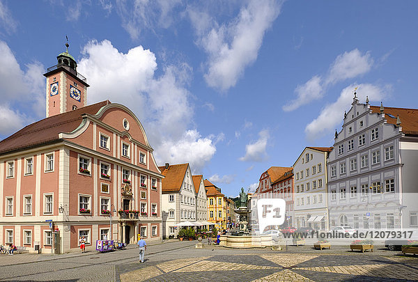 Germany  Bavaria  Altmuehl Valley  Eichstaett  market square with town hall and fountain