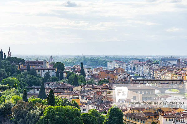 Italien  Toskana  Florenz  Altstadt mit Arno und Ponte Vecchio