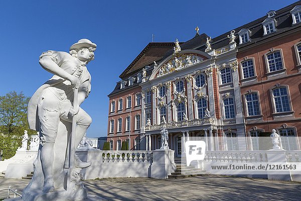 Palace of Trier with statue  Trier  Rhineland-Palatinate  Germany.