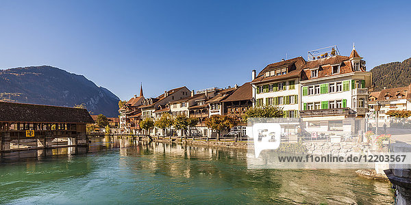 Schweiz  Bern  Berner Oberland  Interlaken  Altstadt  Aare