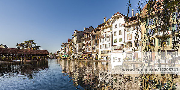 Switzerland  Canton of Bern  Thun  river Aare  old town with Aarequai and sluice bridge