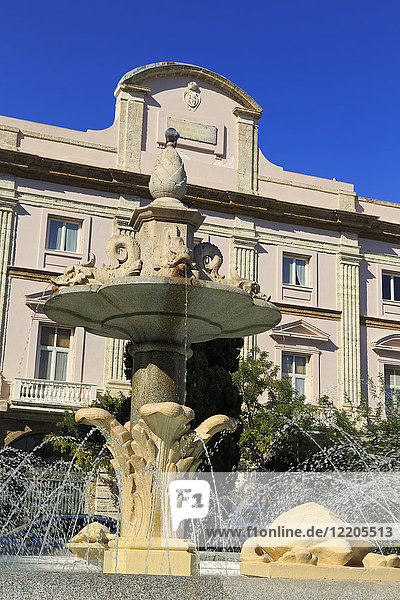 Springbrunnen im Canalejas-Park  Cádiz  Andalusien  Spanien  Europa