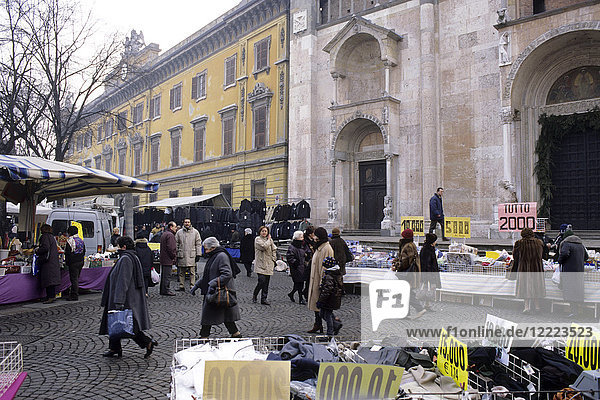 Der Markt im Zentrum von Piacenza  Italien