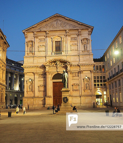 Italy  Lombardy  Milan  Alessandro Manzoni statue and San Fedele church