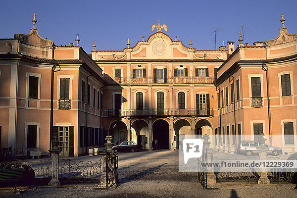 Italien  Lombardei  Varese  Palazzo Estense