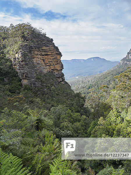 Australia  New South Wales  Wentworth Falls  Horizon over mountains on sunny day