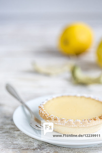 Eine Zitronen-Sahne-Torte