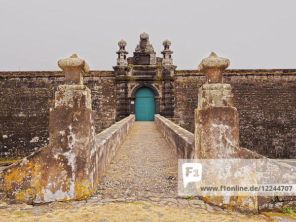 Burg von Sao Filipe (Sao Joao Baptista do Monte Brasil)  UNESCO-Weltkulturerbe  Angra do Heroismo  Insel Terceira  Azoren  Portugal  Atlantik  Europa