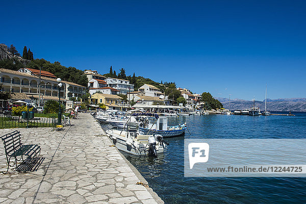 Hafen von Kassiopi  nördliches Korfu  Ionische Inseln  Griechische Inseln  Griechenland  Europa