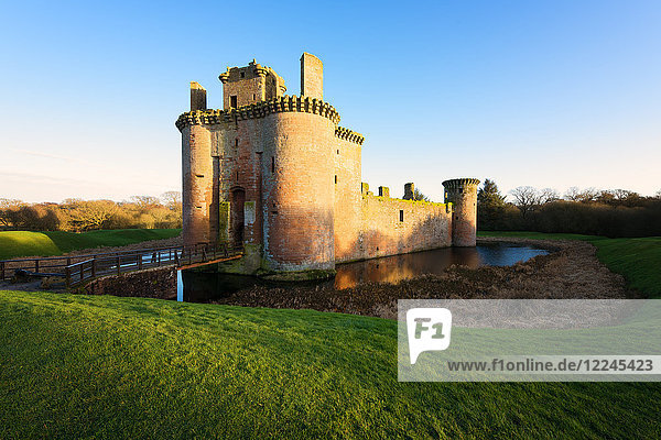 Caerlaverock Castle  Dumfries  Schottland  Vereinigtes Königreich  Europa